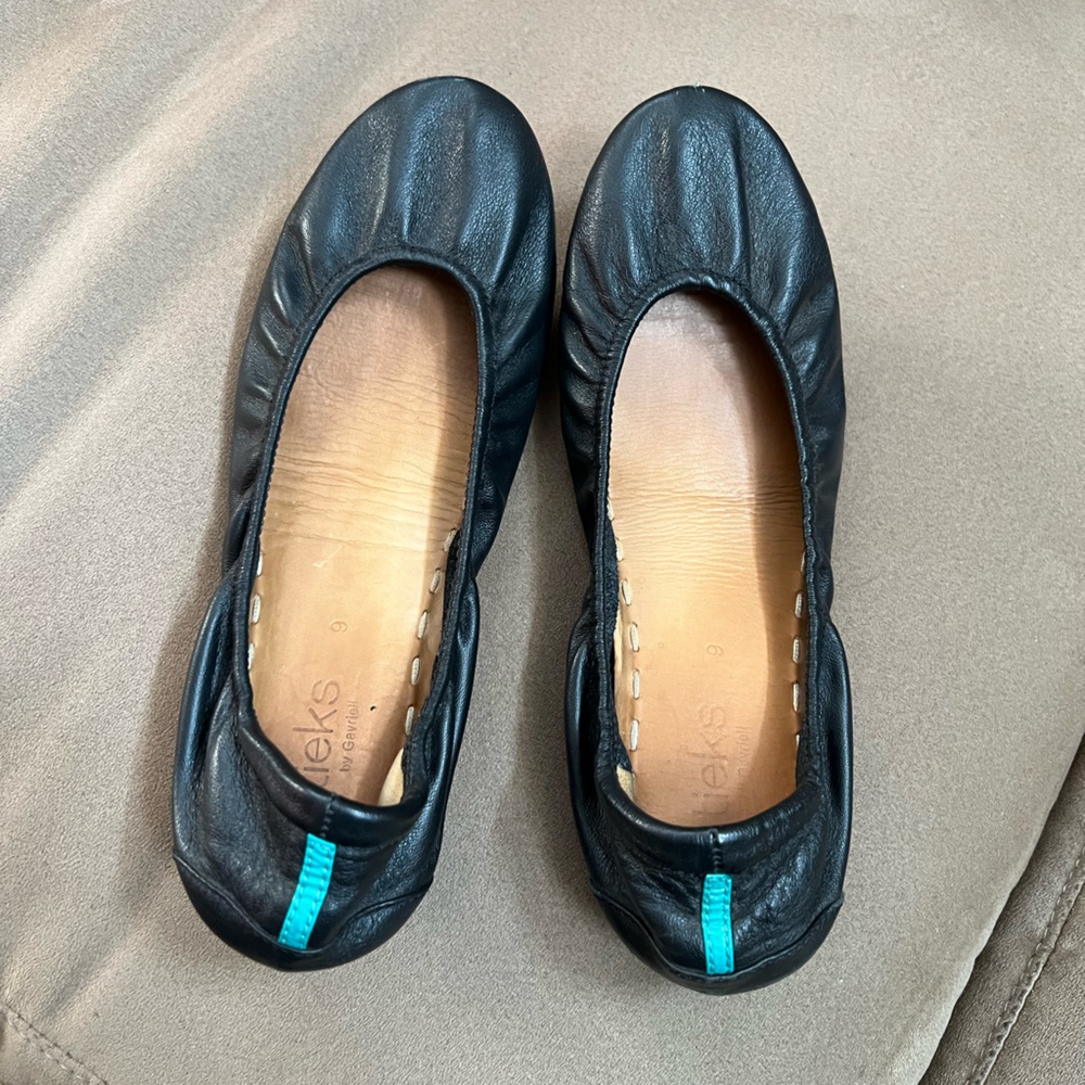 Matte Black Tieks